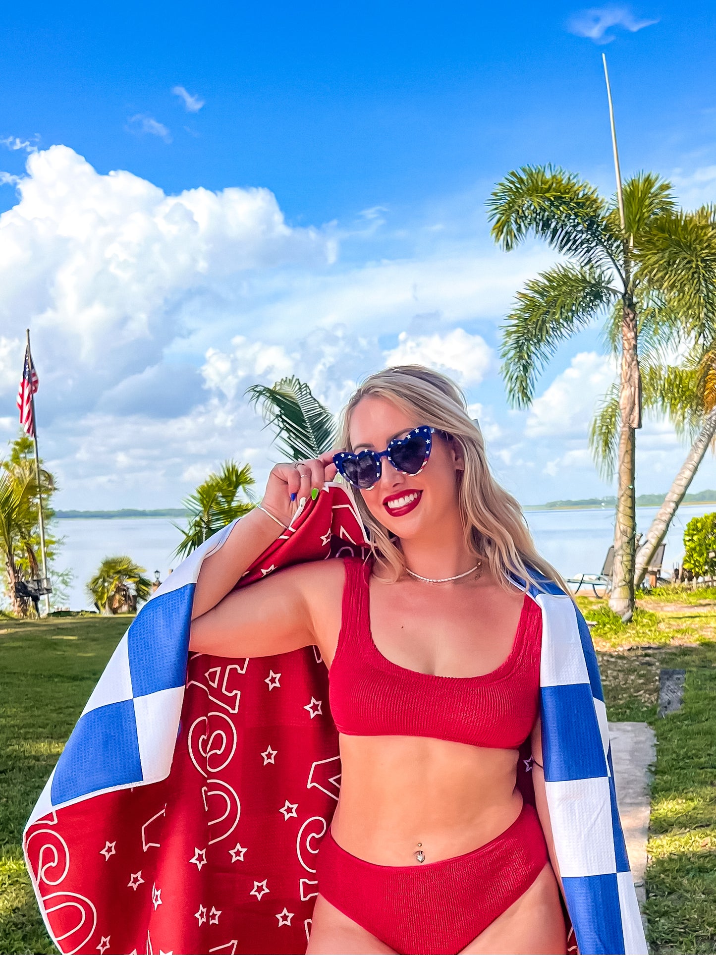 USA Pool Towel: Reversible