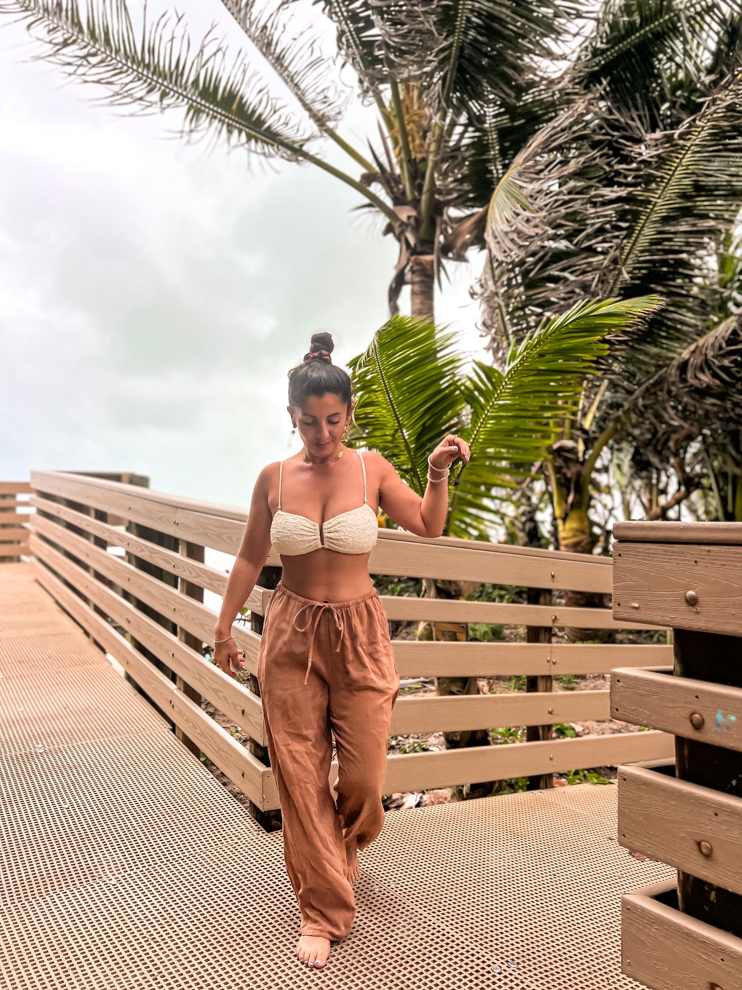 Camel Shelling Ankle Pants