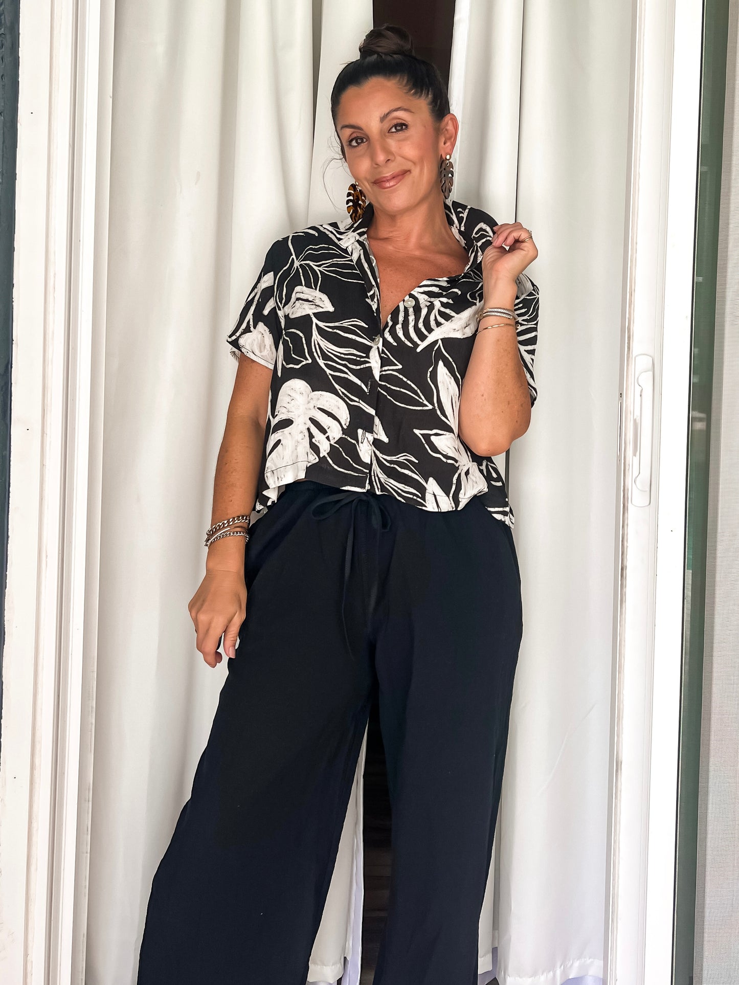 Black Shelling Ankle Pants