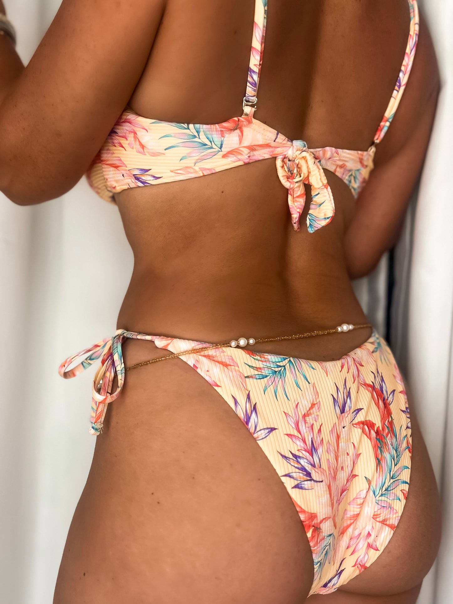 Banana Sun Tie Bottoms