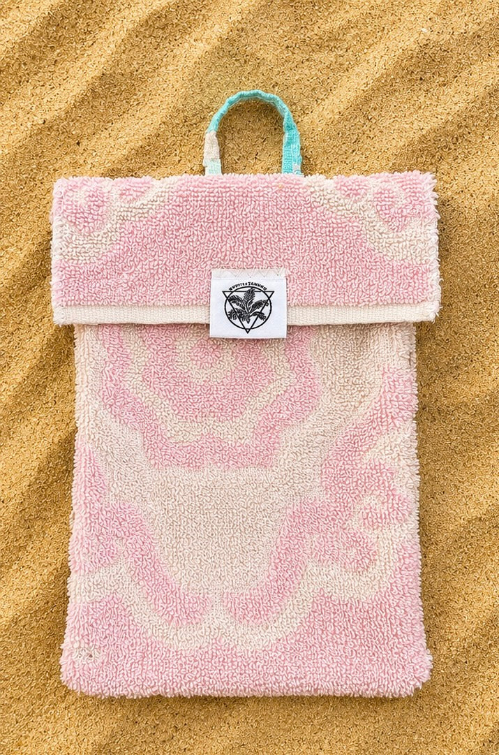 Beach Bum Cozy Case