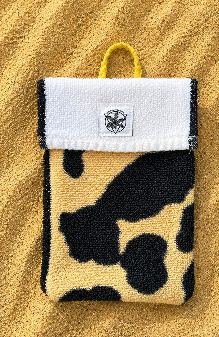 Beach Bum Cozy Case